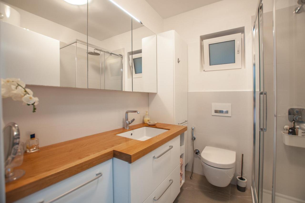 Sea View Apartments Debeli Rtic 安卡兰 外观 照片
